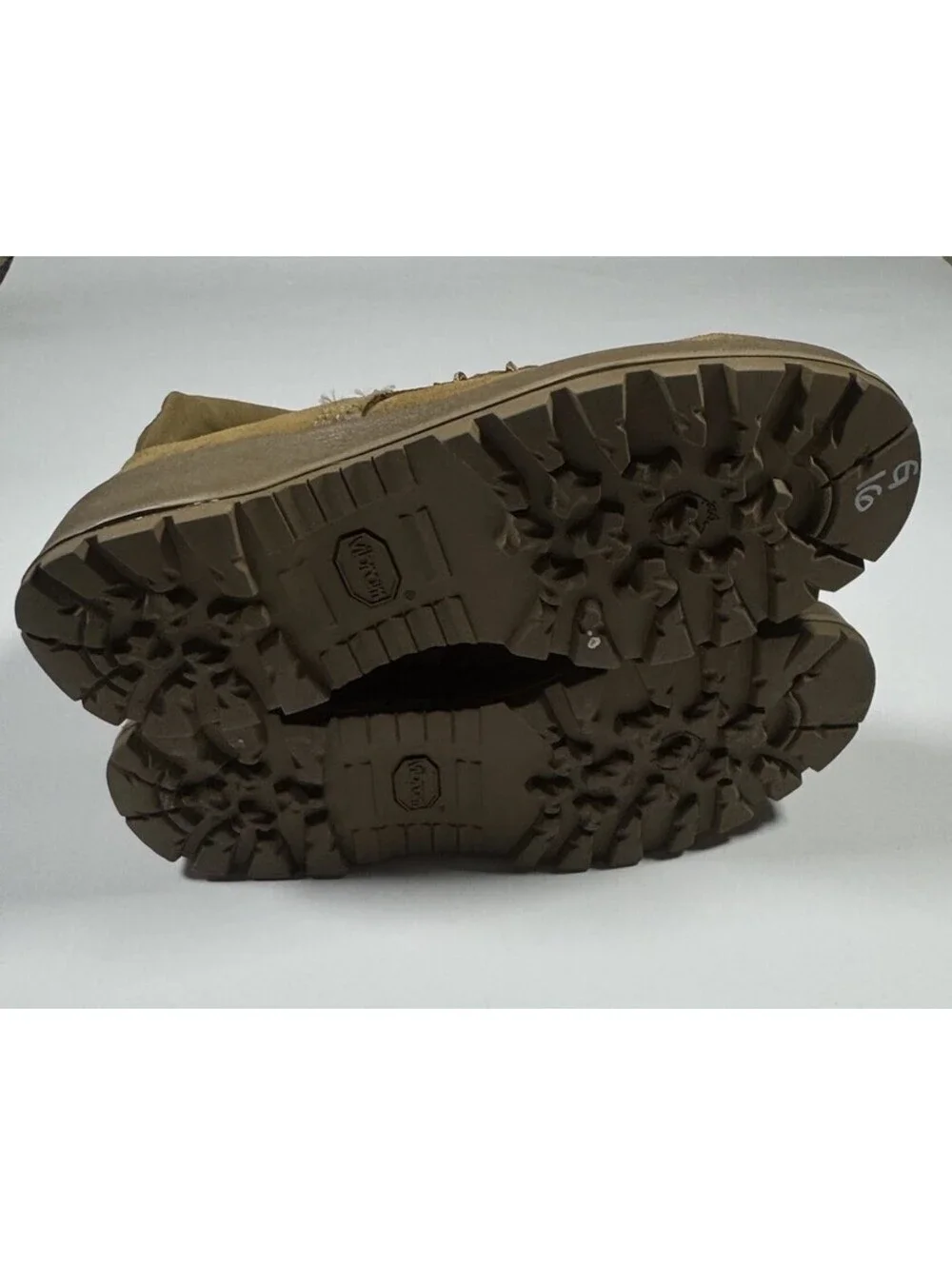 Belleville AFSTC Military Boots 10R Steel Toe Vibram USA Coyote Brown